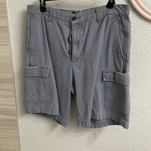 Mens docker cargo shorts.
